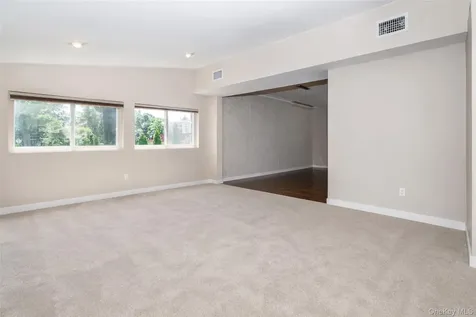 9 Primrose Avenue W White Plains NY 10607
