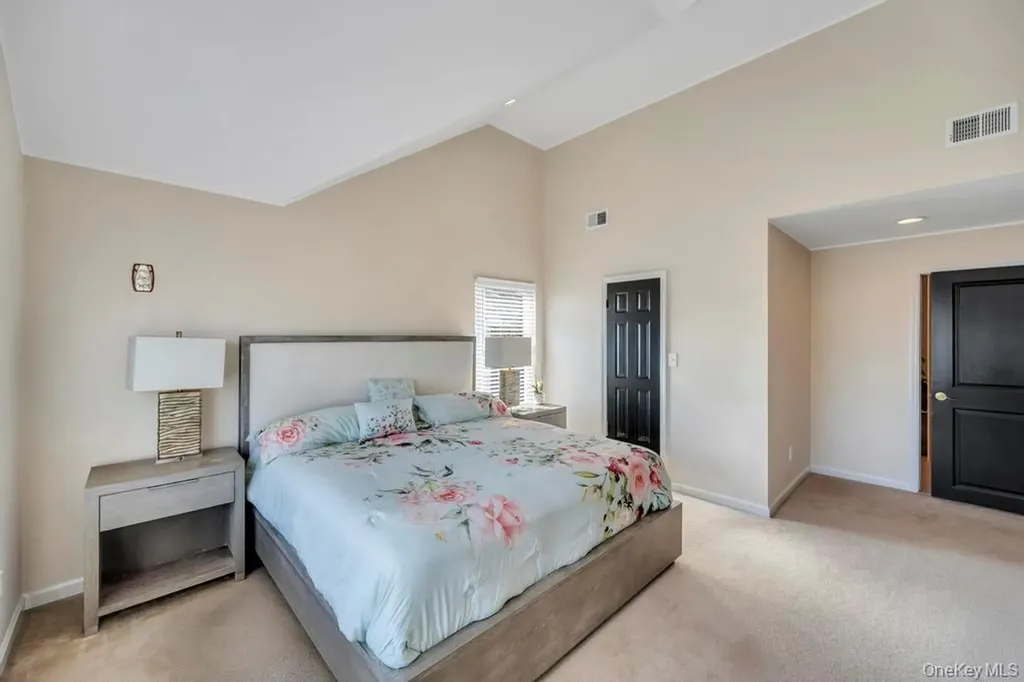4312 Ava Road Bethpage NY 11714