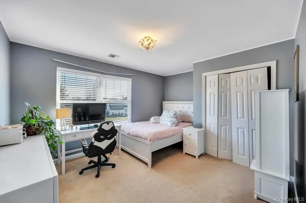 4312 Ava Road Bethpage NY 11714