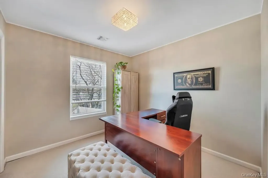 4312 Ava Road Bethpage NY 11714
