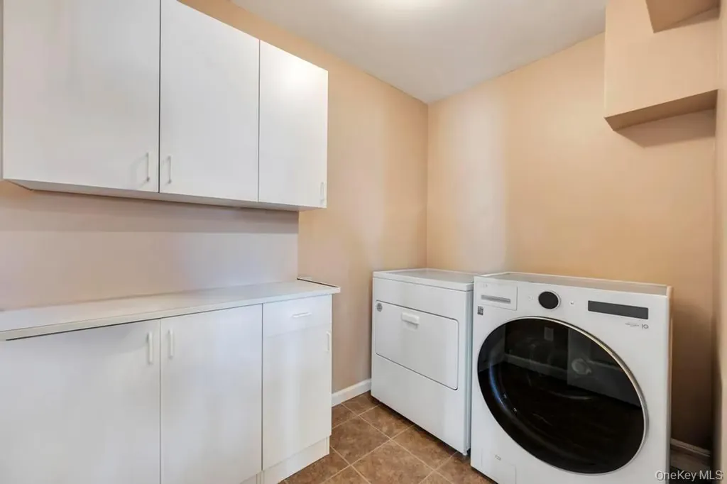 4312 Ava Road Bethpage NY 11714