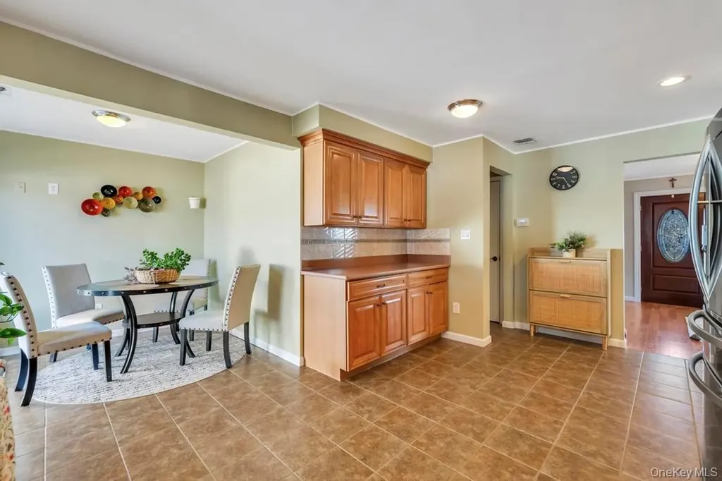 4312 Ava Road Bethpage NY 11714