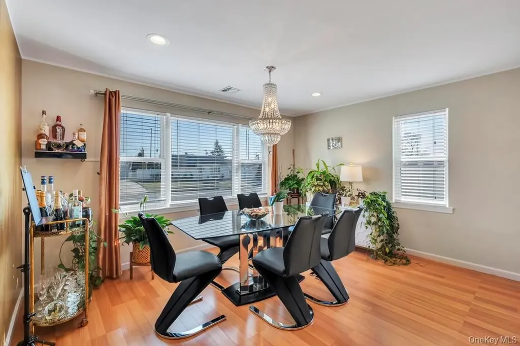 4312 Ava Road Bethpage NY 11714