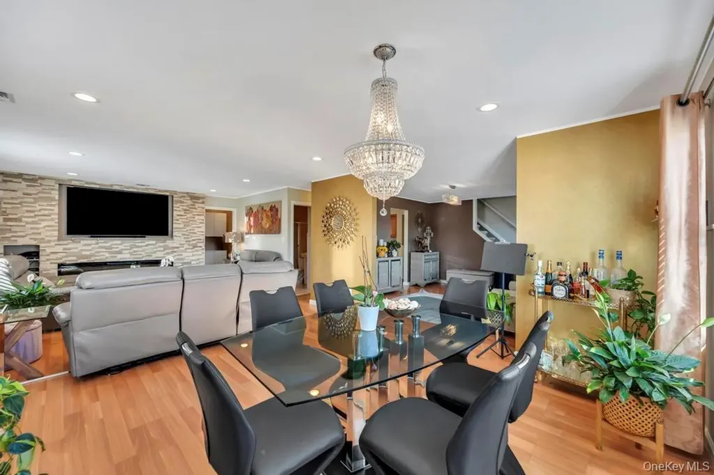4312 Ava Road Bethpage NY 11714