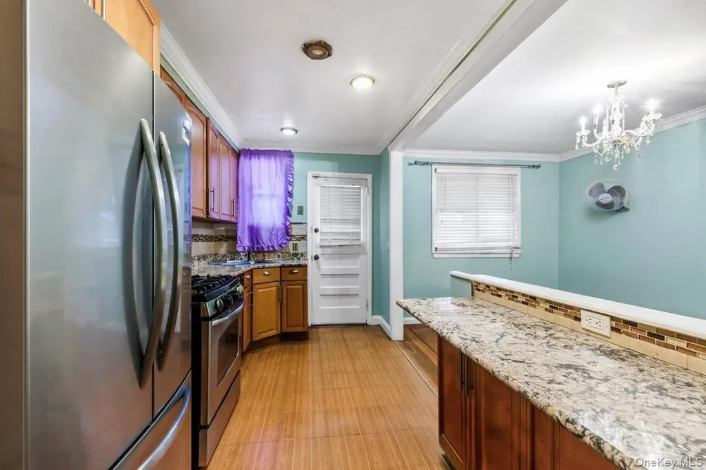 3241 Colden Avenue Bronx NY 10469