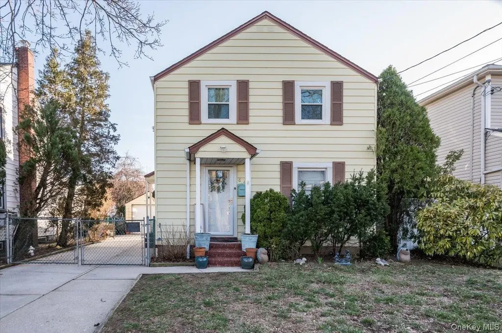 64 E Chester Street Valley Stream NY 11580