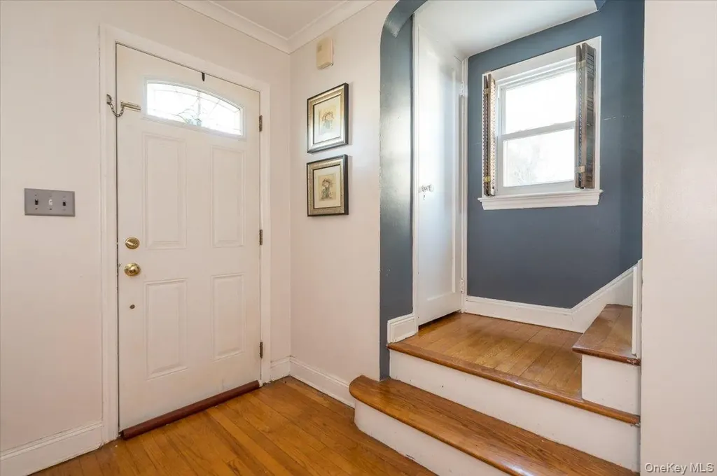 64 E Chester Street Valley Stream NY 11580