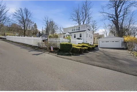 3617 Cooper Street Mohegan Lake NY 10547