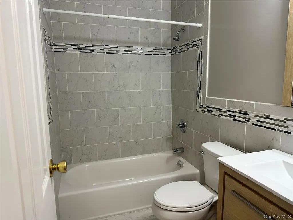 20 Peddler Hill Monroe NY 10914