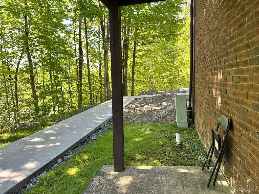20 Peddler Hill Monroe NY 10914
