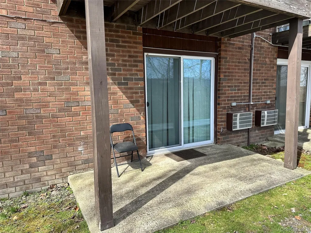 20 Peddler Hill Monroe NY 10914