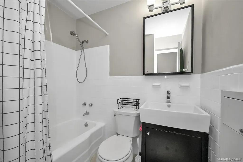 6636 Yellowstone Boulevard Forest Hills NY 11375