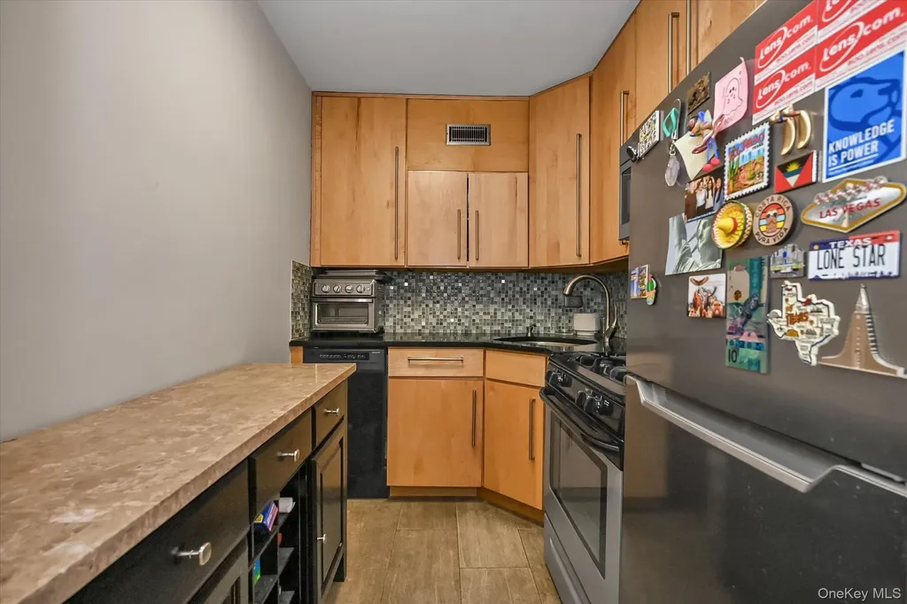 6636 Yellowstone Boulevard Forest Hills NY 11375