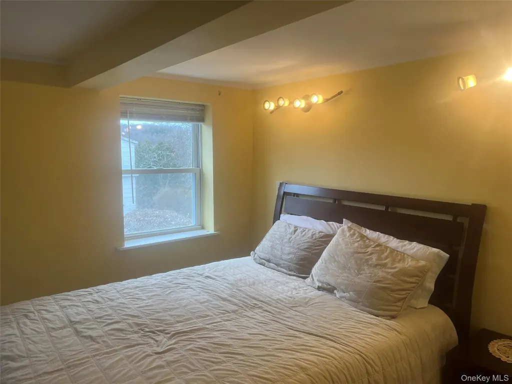 13 Summitt Place Valhalla NY 10595