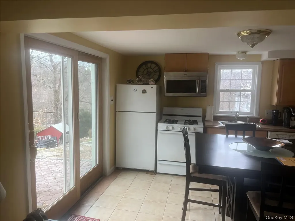 13 Summitt Place Valhalla NY 10595