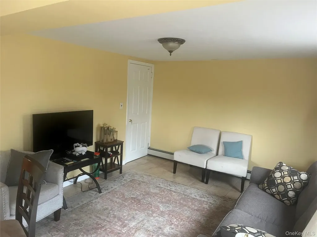 13 Summitt Place Valhalla NY 10595