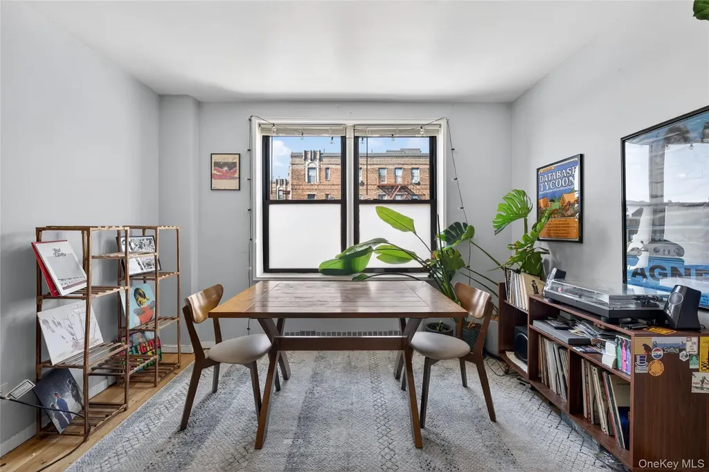 8385 116th Street Kew Gardens NY 11418