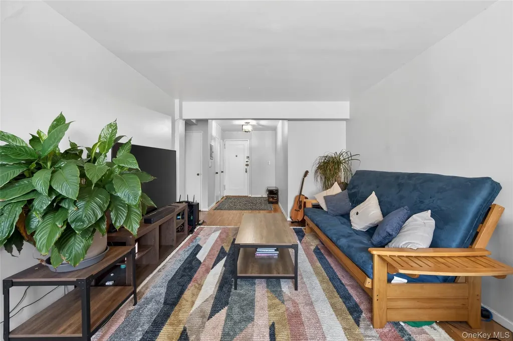 8385 116th Street Kew Gardens NY 11418