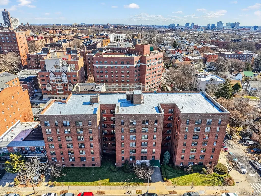 8385 116th Street Kew Gardens NY 11418
