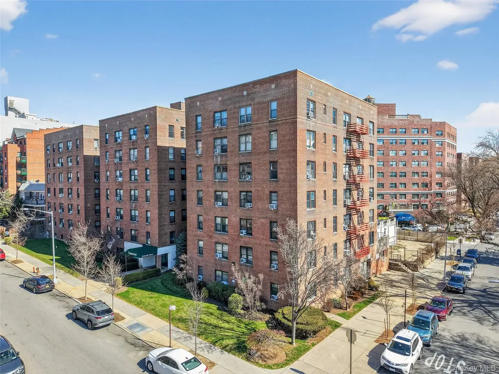 8385 116th Street Kew Gardens NY 11418