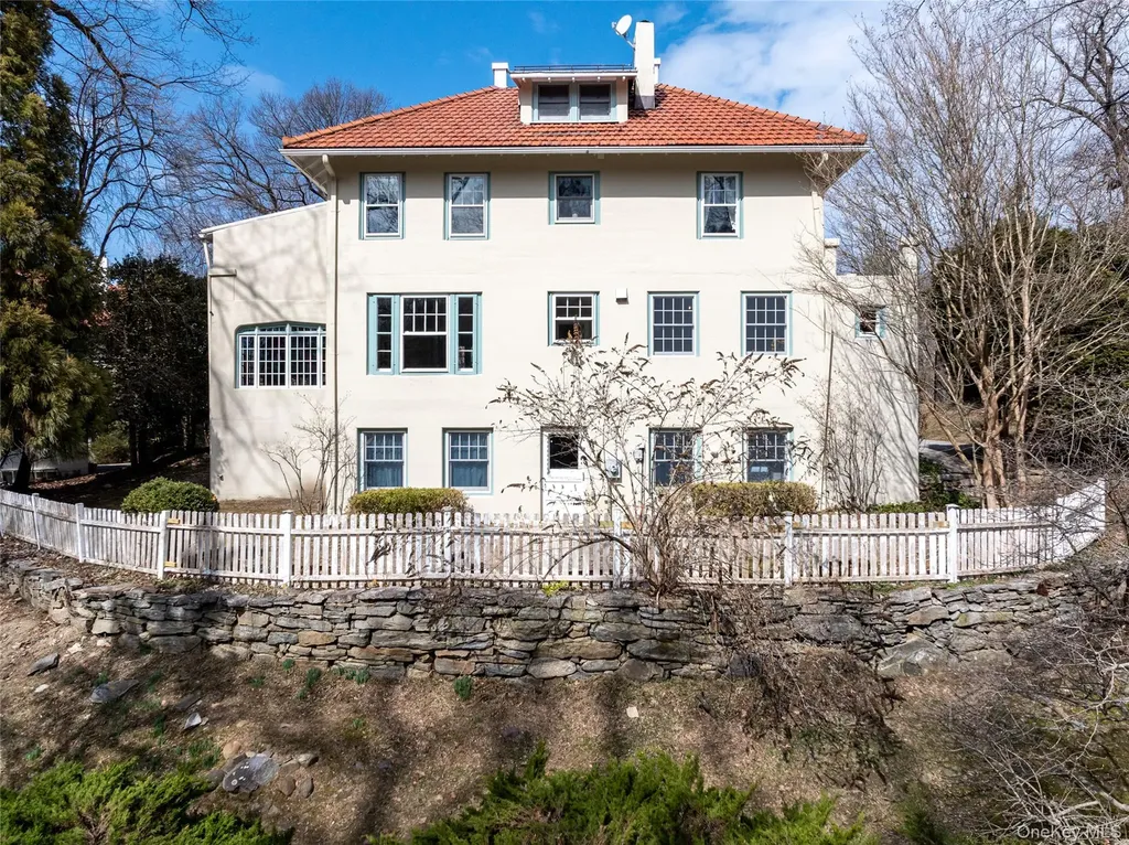 75 Oliphant Avenue Dobbs Ferry NY 10522