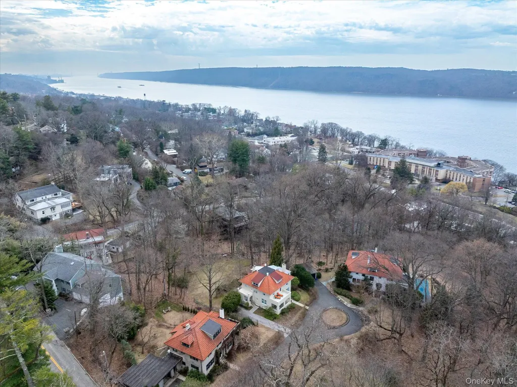 75 Oliphant Avenue Dobbs Ferry NY 10522