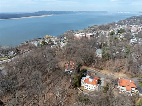 75 Oliphant Avenue Dobbs Ferry NY 10522