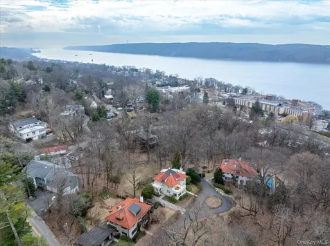 75 Oliphant Avenue Dobbs Ferry NY 10522