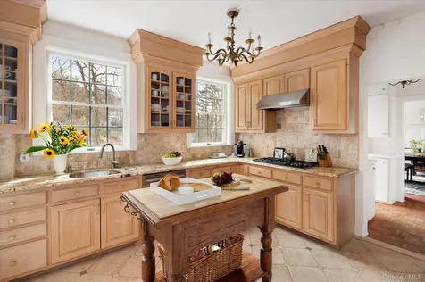 75 Oliphant Avenue Dobbs Ferry NY 10522