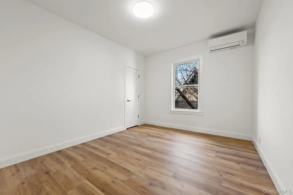 10 S 14th Avenue Mount Vernon NY 10550