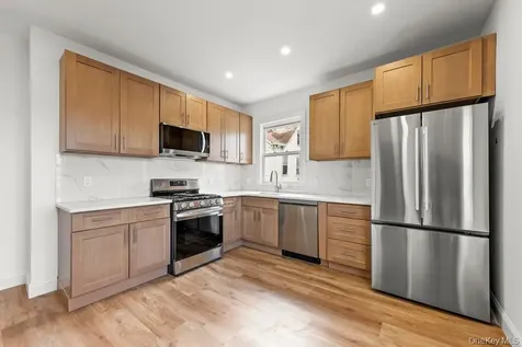 10 S 14th Avenue Mount Vernon NY 10550