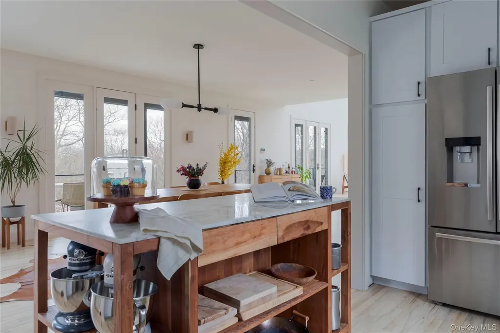 21 Private Way Garrison NY 10524