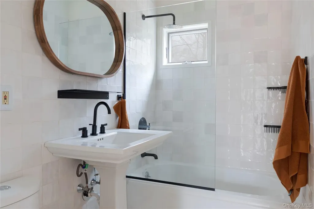 21 Private Way Garrison NY 10524