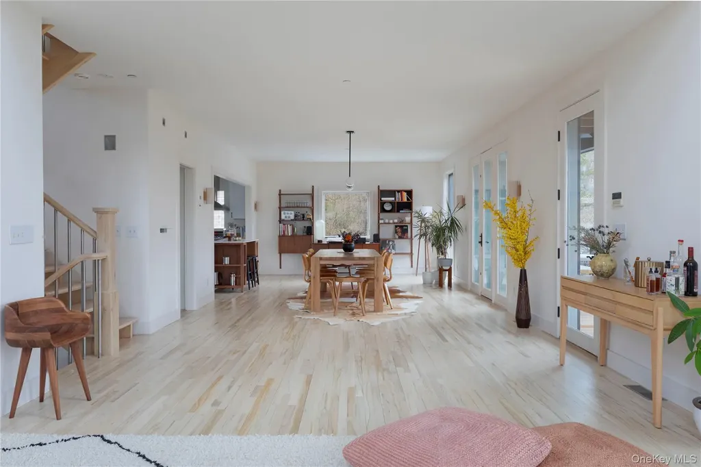 21 Private Way Garrison NY 10524