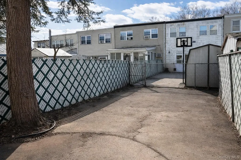 166 Halgren Crescent Haverstraw NY 10927