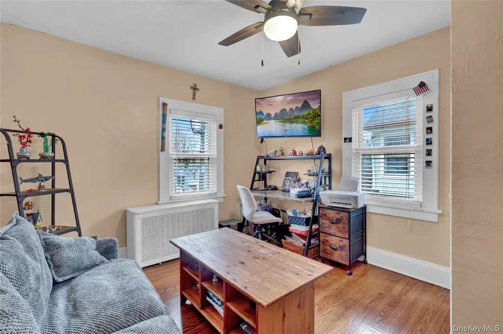 2889 Arnold Avenue Oceanside NY 11572