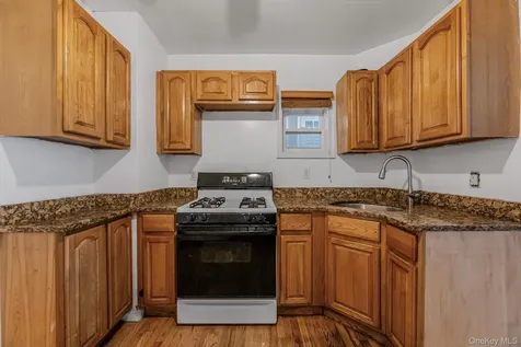 9006 107th Avenue Ozone Park NY 11417