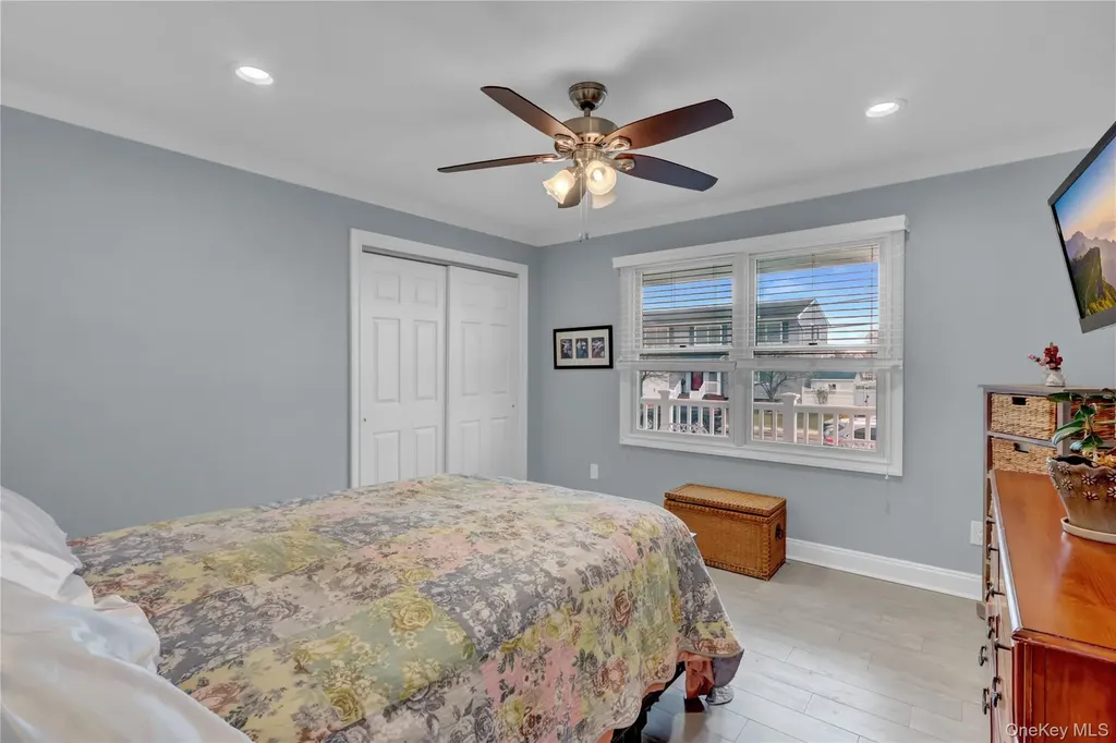 10 Beach Road Massapequa NY 11758