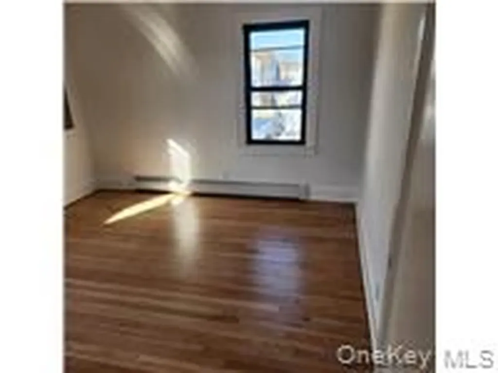 361 E Olive Street Long Beach NY 11561