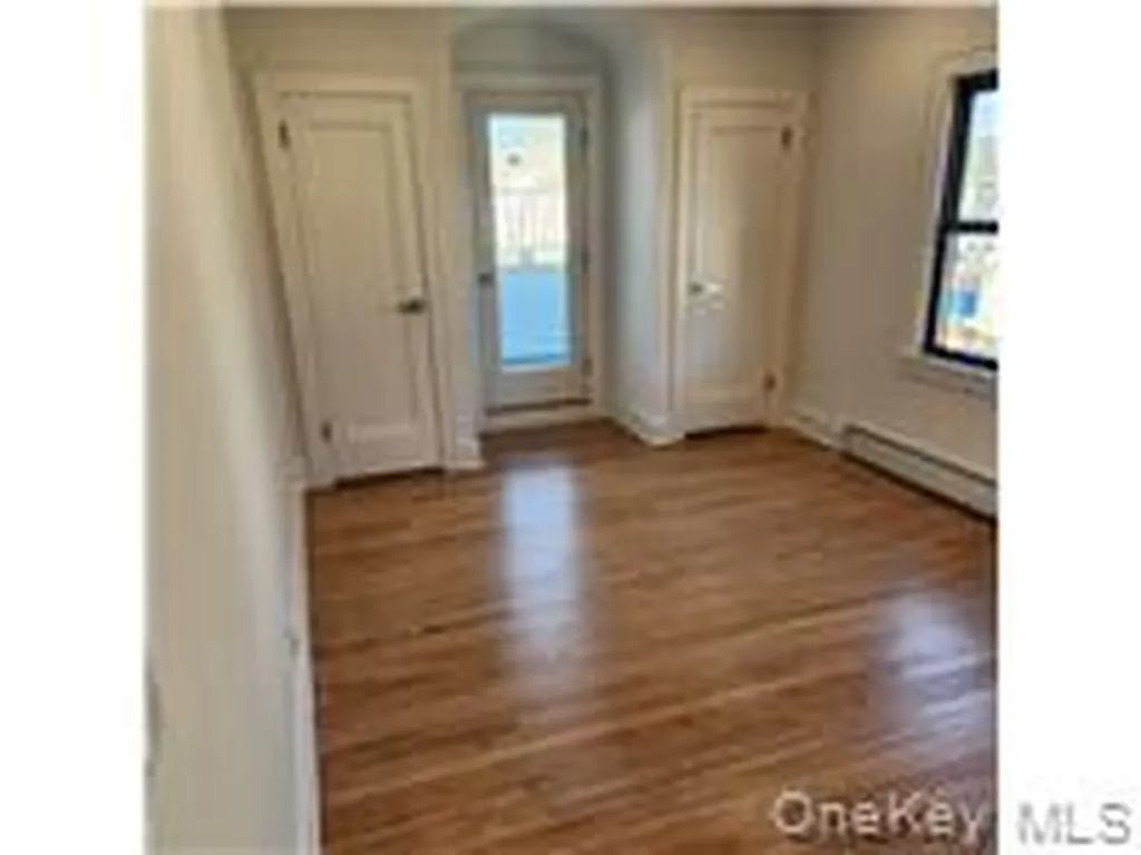 361 E Olive Street Long Beach NY 11561
