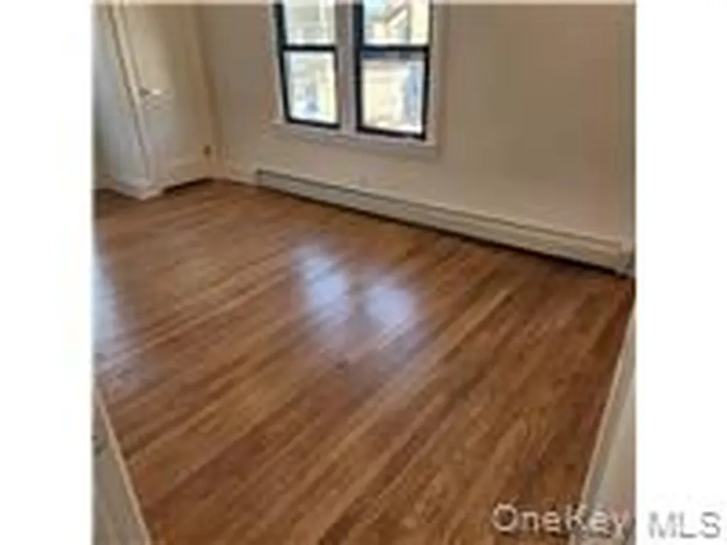 361 E Olive Street Long Beach NY 11561