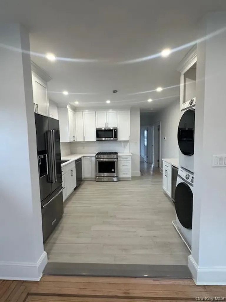 361 E Olive Street Long Beach NY 11561