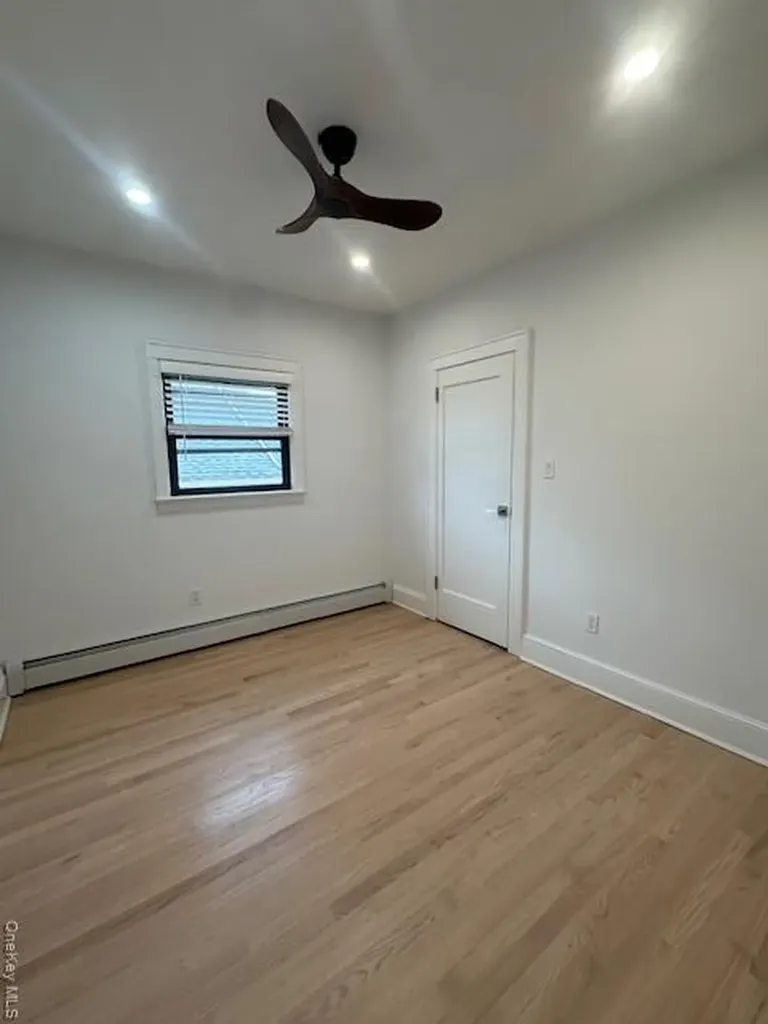 361 E Olive Street Long Beach NY 11561