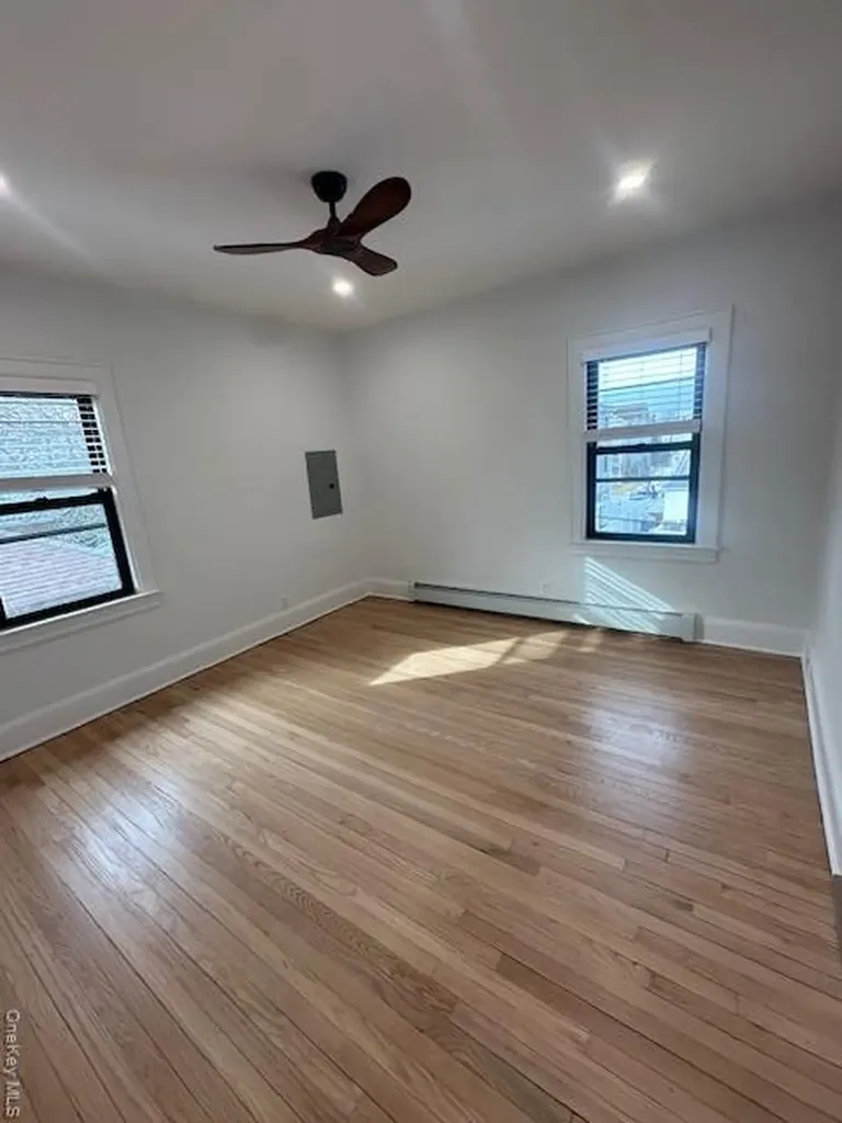 361 E Olive Street Long Beach NY 11561