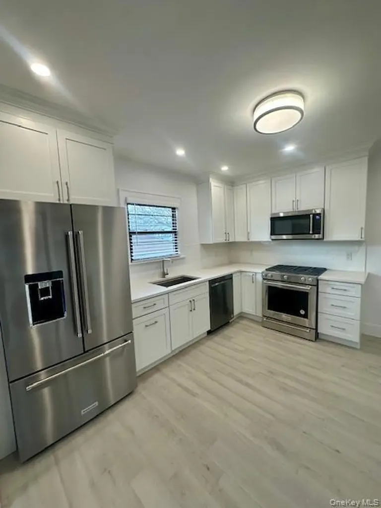 361 E Olive Street Long Beach NY 11561