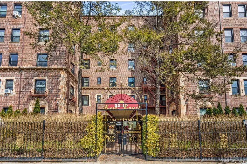 85-11 Lefferts Boulevard Kew Gardens NY 11415