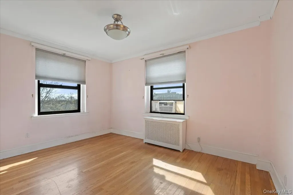 85-11 Lefferts Boulevard Kew Gardens NY 11415