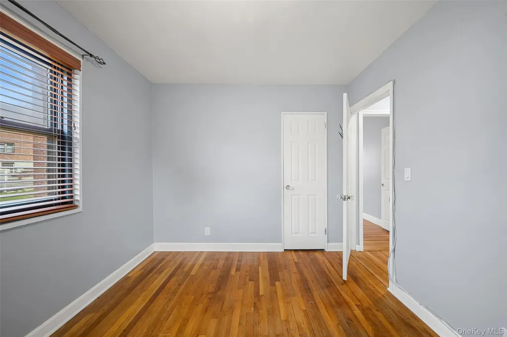 246-29 57th Drive Douglaston NY 11362