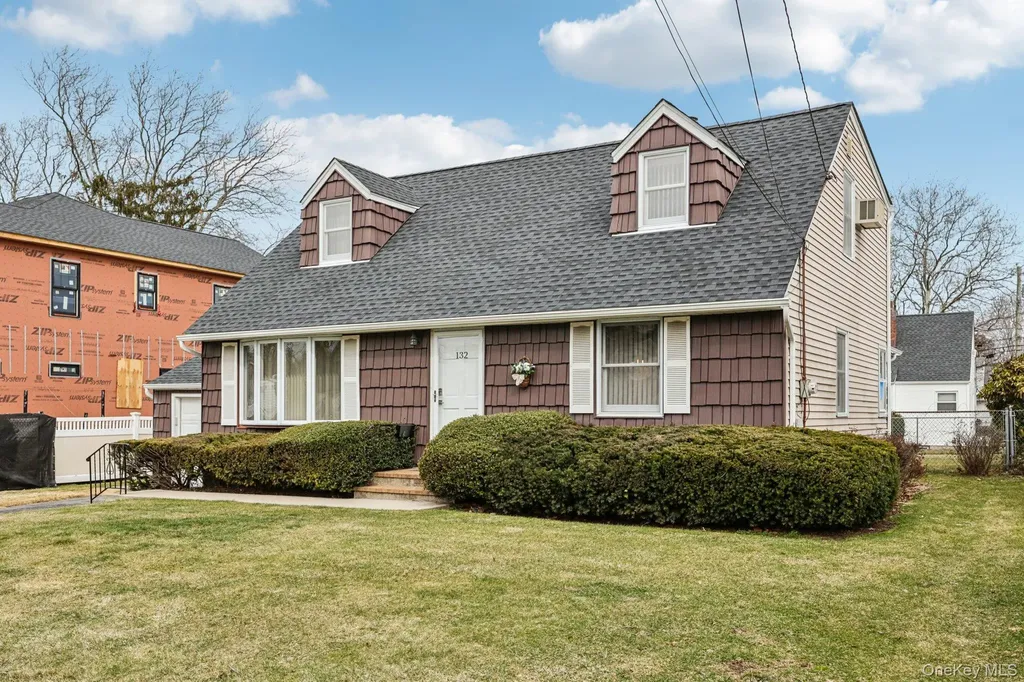 132 Albertson Parkway Albertson NY 11507