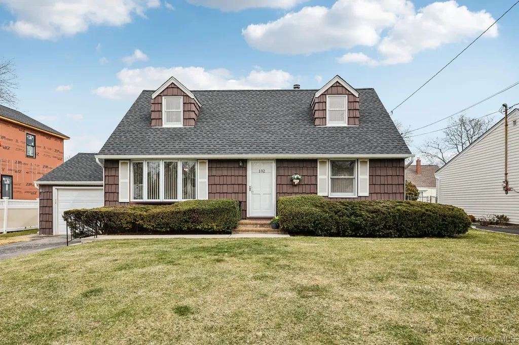 132 Albertson Parkway Albertson NY 11507